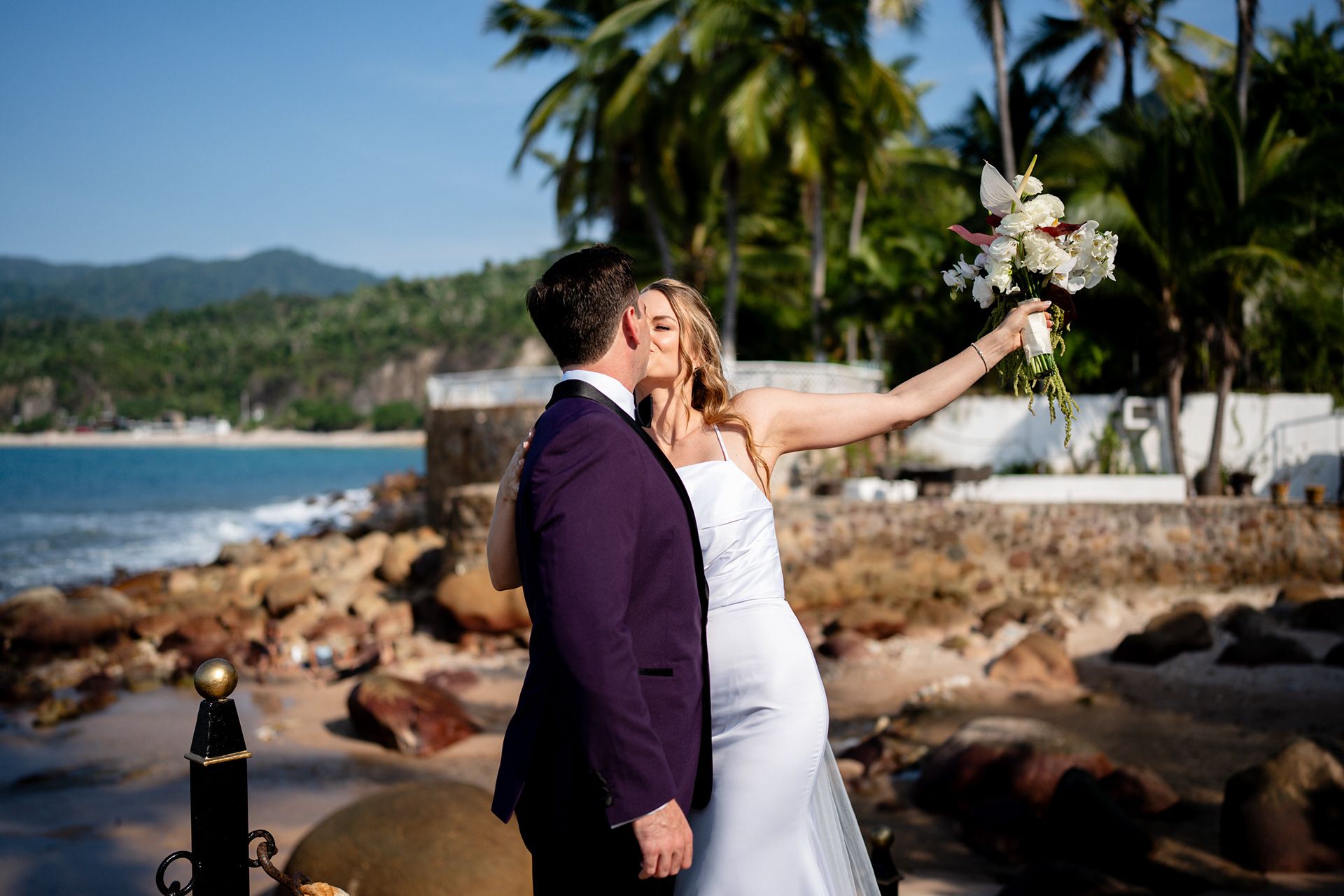 Bride and groom on the coast, Riviera Nayarit — Lemus Weddings